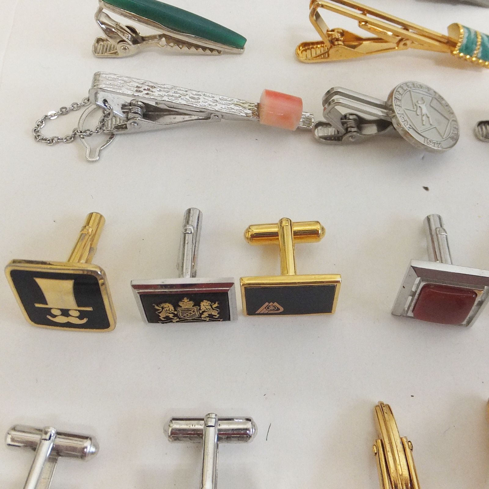 R841【お宝発見!?】ネクタイピン カフスボタンなど まとめ売り 中古 