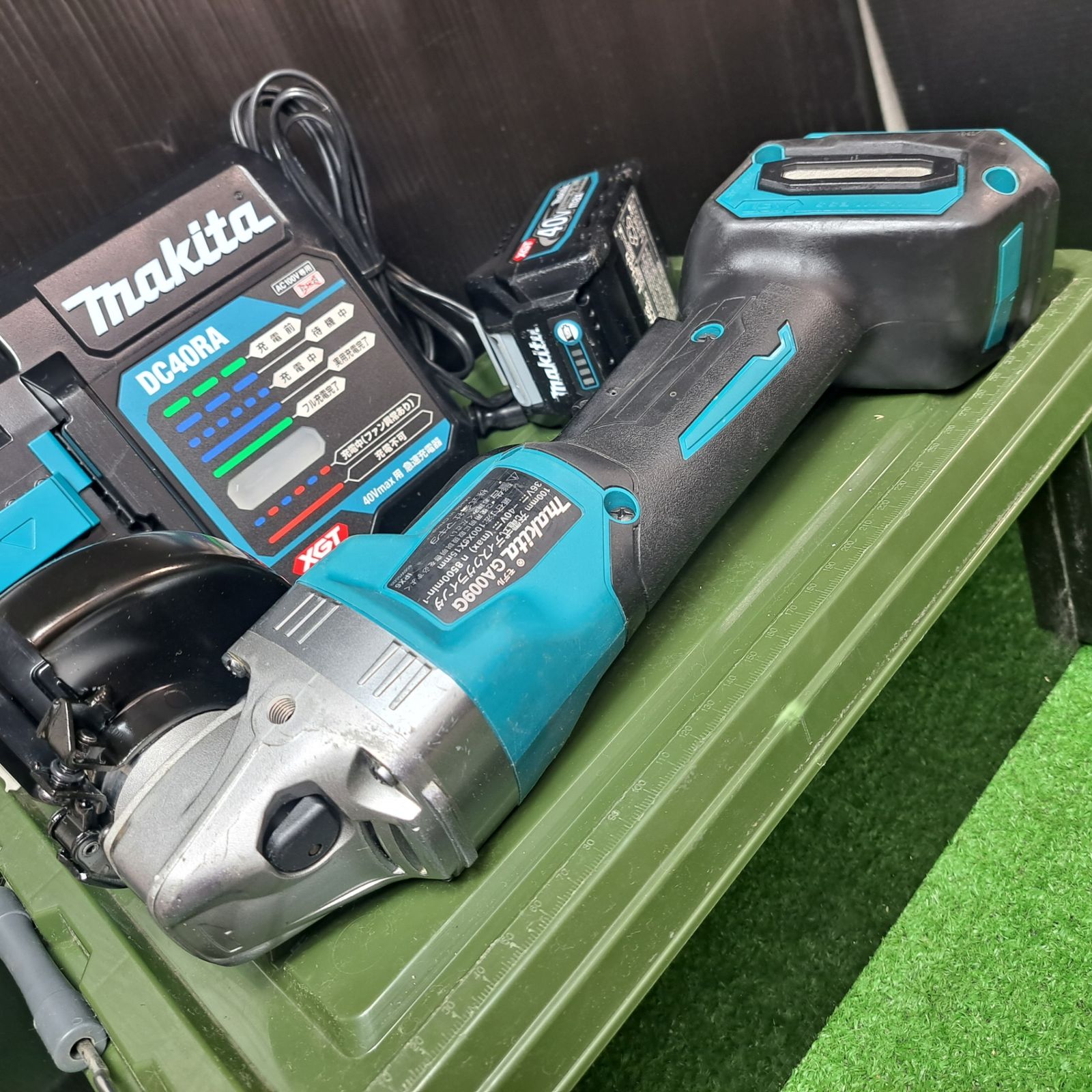 ☆マキタ(makita) 100mmコードレスディスクグラインダ GA009GRDX