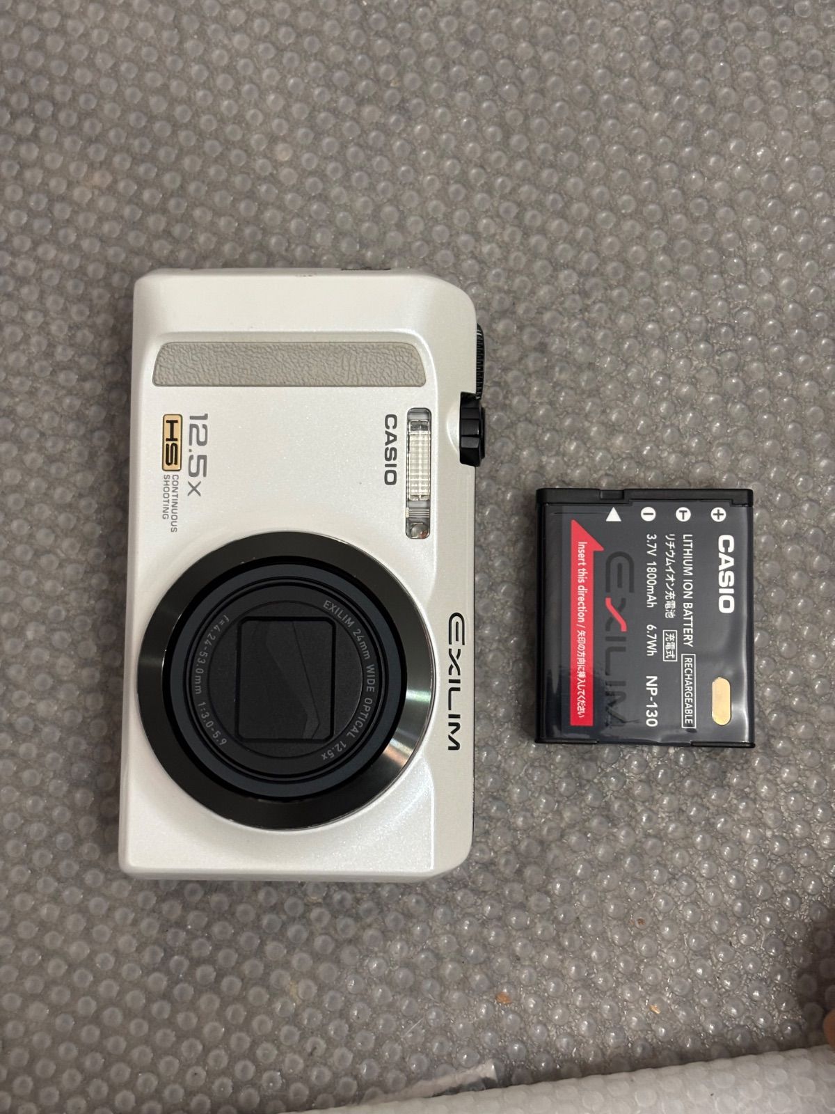 CASIO EXILIM EX-ZR200 26021622 - メルカリ