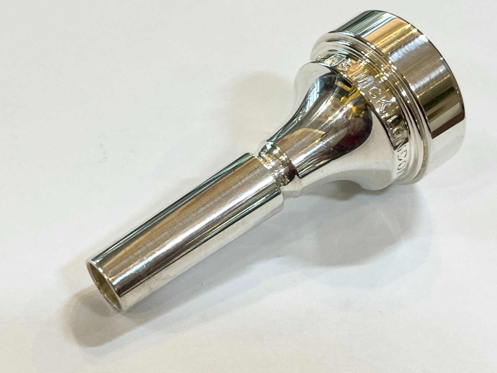 デニスウィック　コルネットマウスピース　４B　【中古】【西巣鴨】