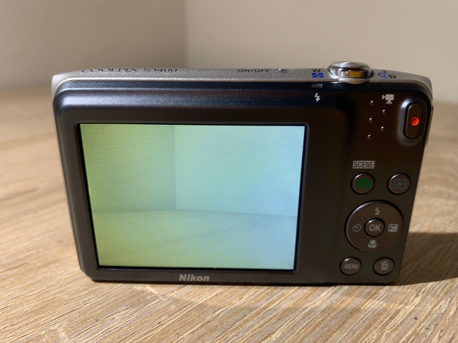 8418 Nikon COOLPIX S3400 シルバー デジカメ 動作確認済み - メルカリ