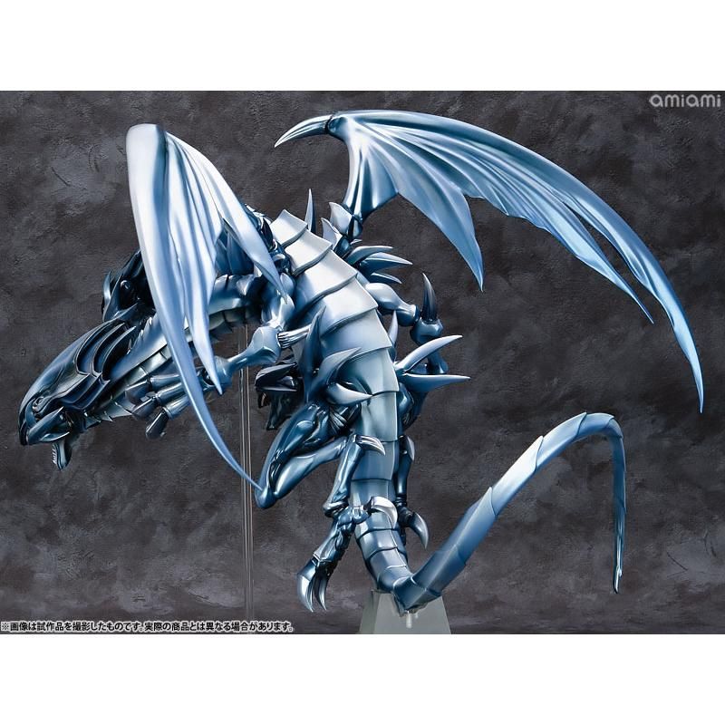 新品未開封】遊戯王 青眼の究極竜 完成品フィギュア[あみあみ×AMAKUNI