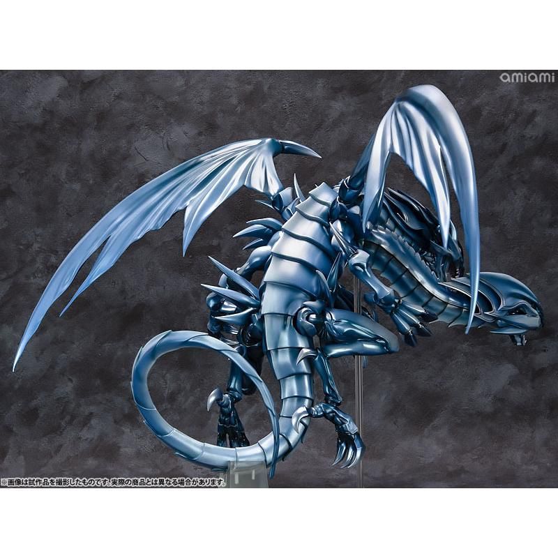 新品未開封】遊戯王 青眼の究極竜 完成品フィギュア[あみあみ×AMAKUNI