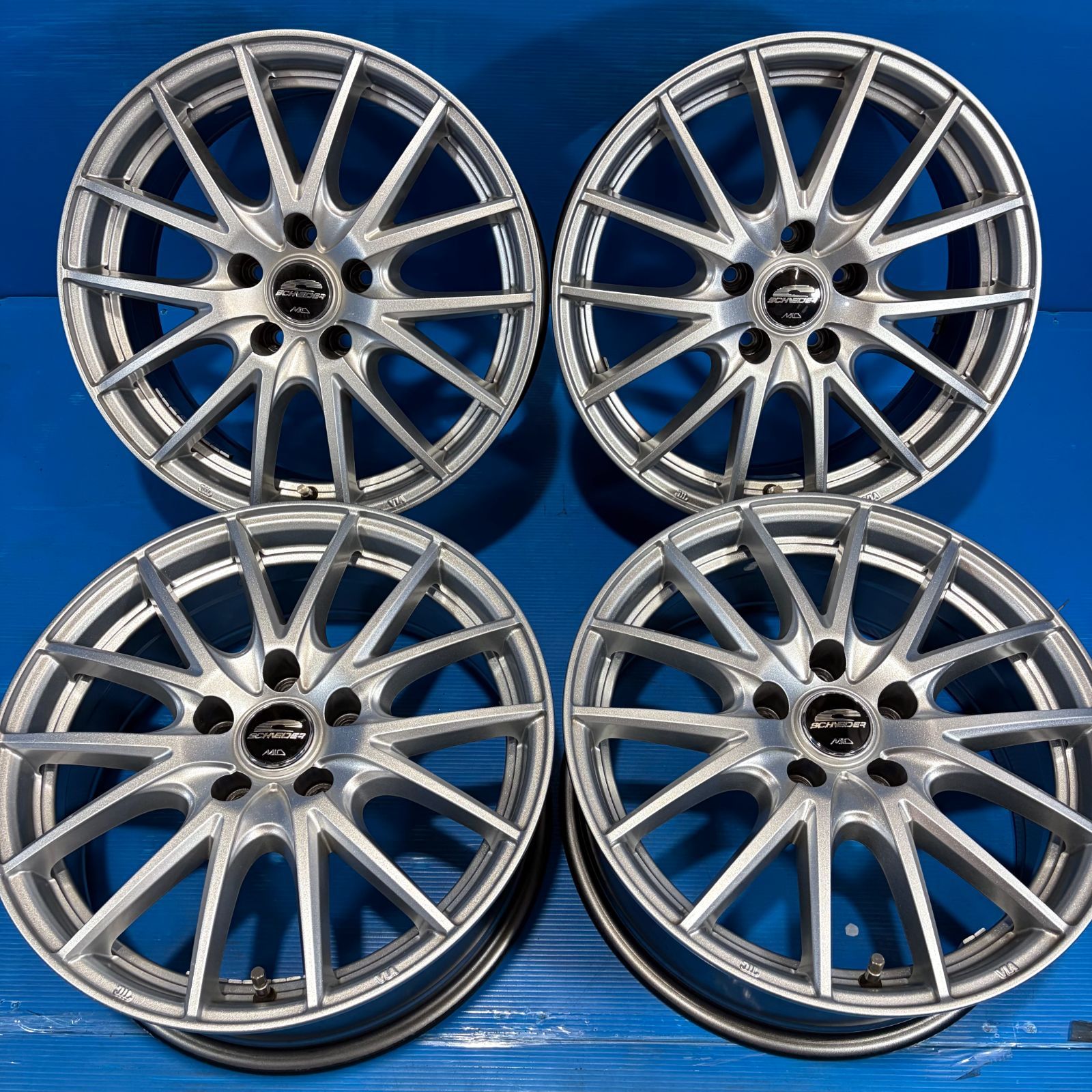 美品 MID シュナイダー SQ27 17インチ 7J +38 5H 114.3 