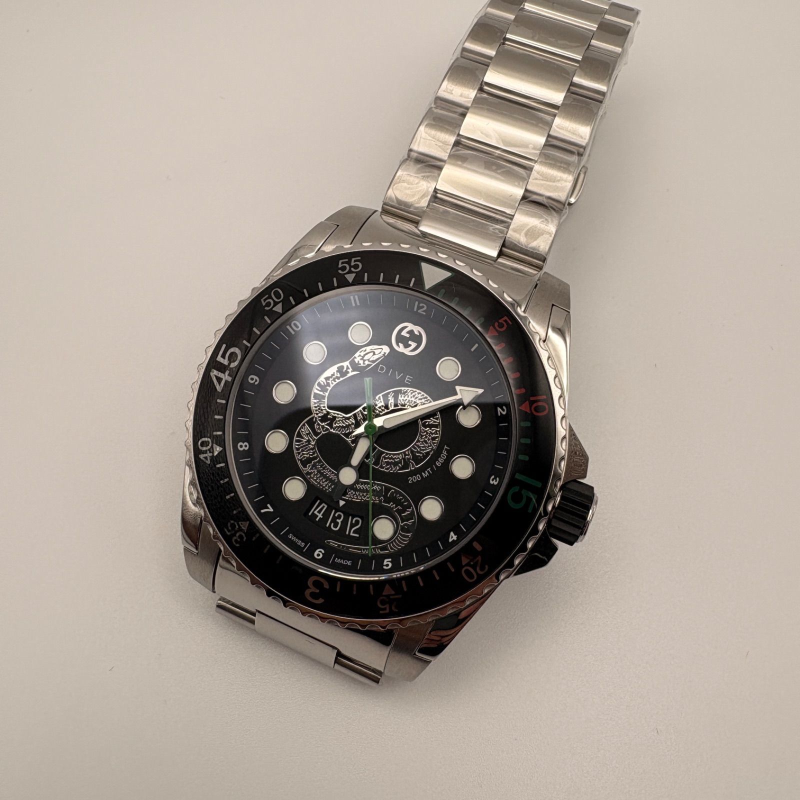 GUCCI グッチ Dive ダイブ スネーク YA136218 136.2 ブラック文字盤 SS 