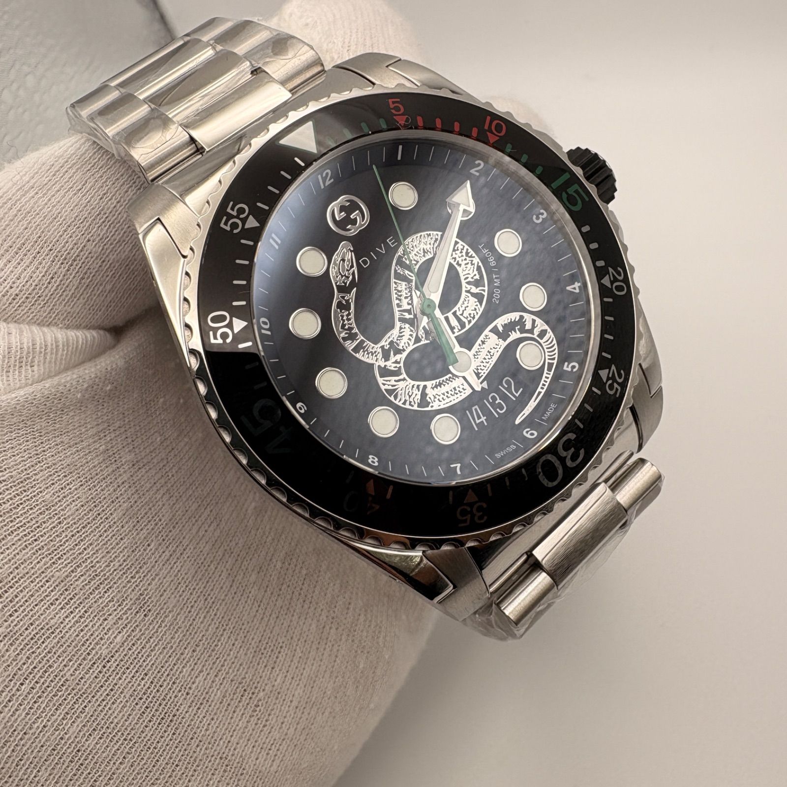 GUCCI グッチ Dive ダイブ スネーク YA136218 136.2 ブラック文字盤 SS 