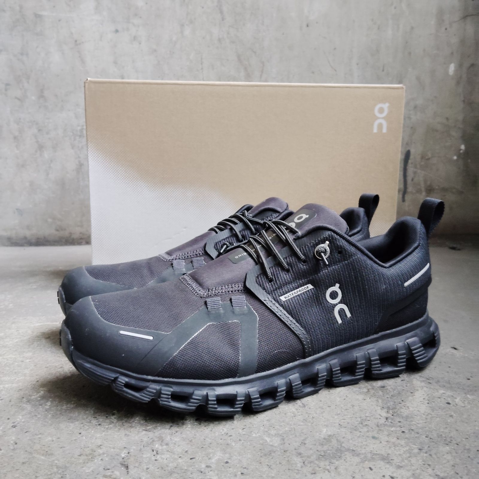 On Cloud 6 WP Black 24.5cm オン クラウド6 Waterproof ブラック 