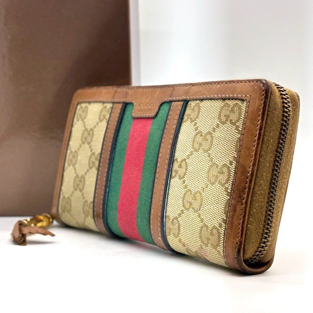 品格を宿す名作】 GUCCI 長財布 ラウンドファスナー 12カード GG