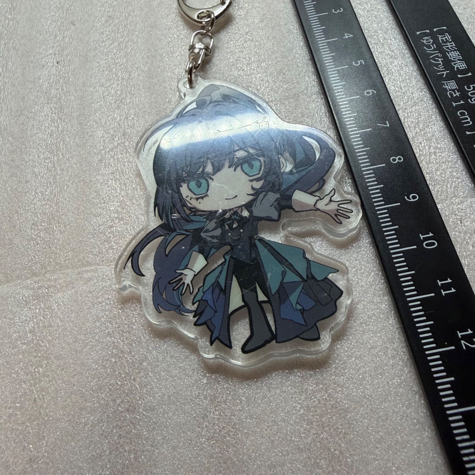 Ado 活発婉麗 アクリルキーホルダー よだか Q7 - メルカリ