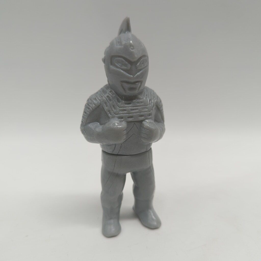 ビックワンクラフト プリケッツ ウルトラセブン 灰色成型 肌色 - メルカリ