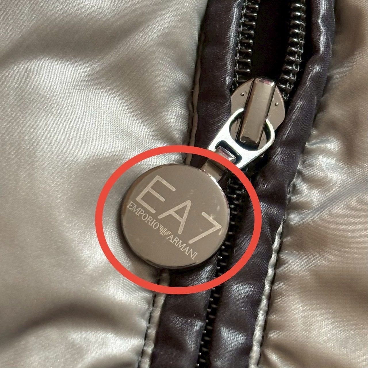 EMPORIO ARMANI エンポリオ アルマーニ ダウンジャケット 黒 グレー 