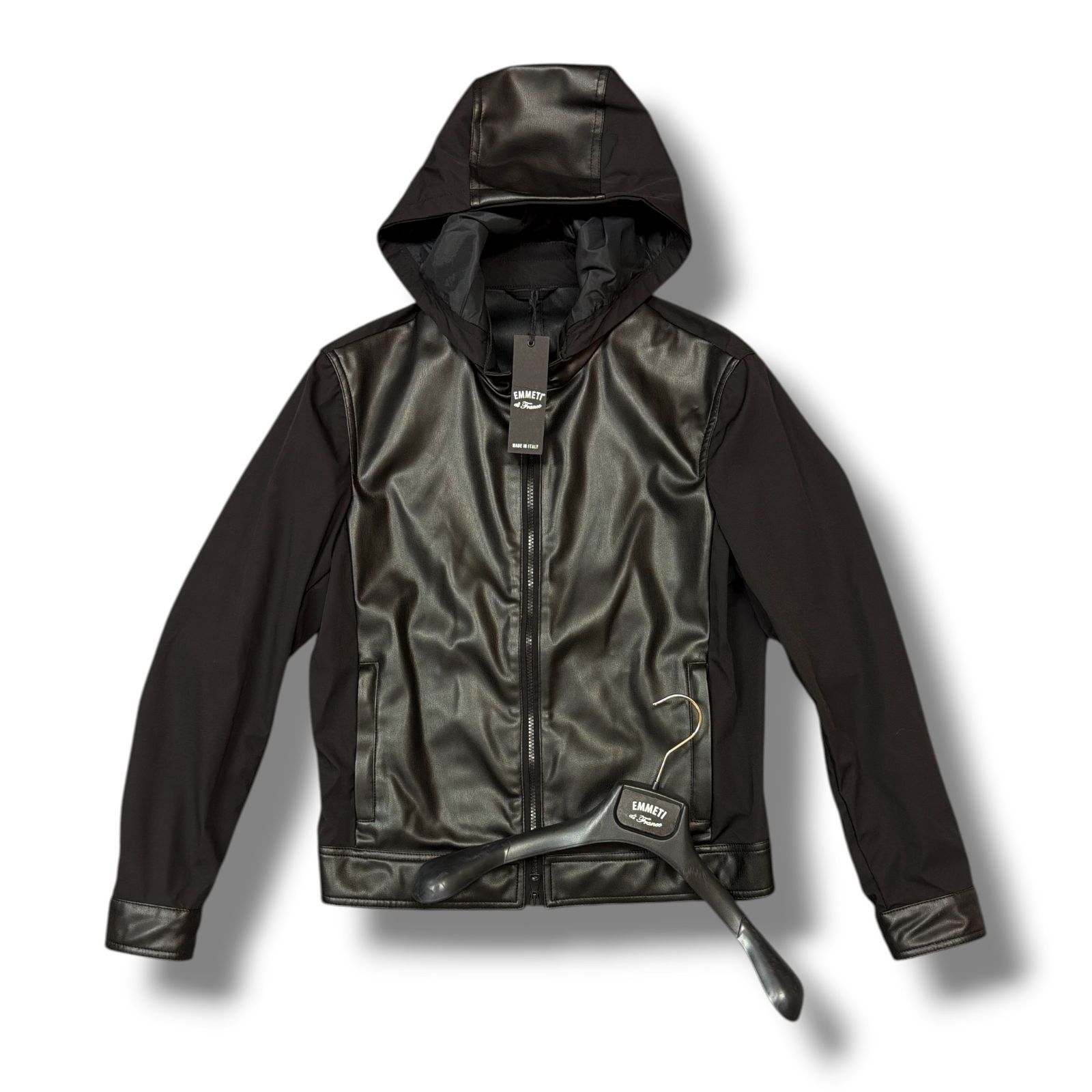 JURI / レザー EMMETI（エンメティ） EMMETI/フード付きレザージャケット(48) HOODIE テック フーディ ユリ ジャケット・アウター