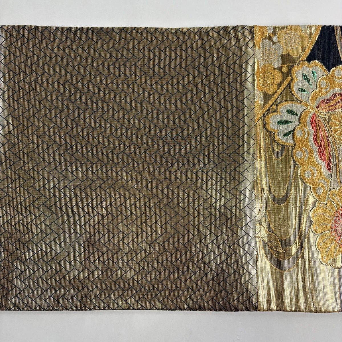 袋帯 秀品 蝶 草花 金銀糸 箔 金色 六通 正絹 【中古】 - メルカリ