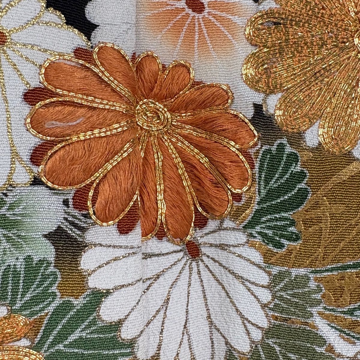 黒留袖 身丈165.5cm 裄丈64.5cm M 袷 千總 落款 菊 間垣 刺繍 金糸 黒 
