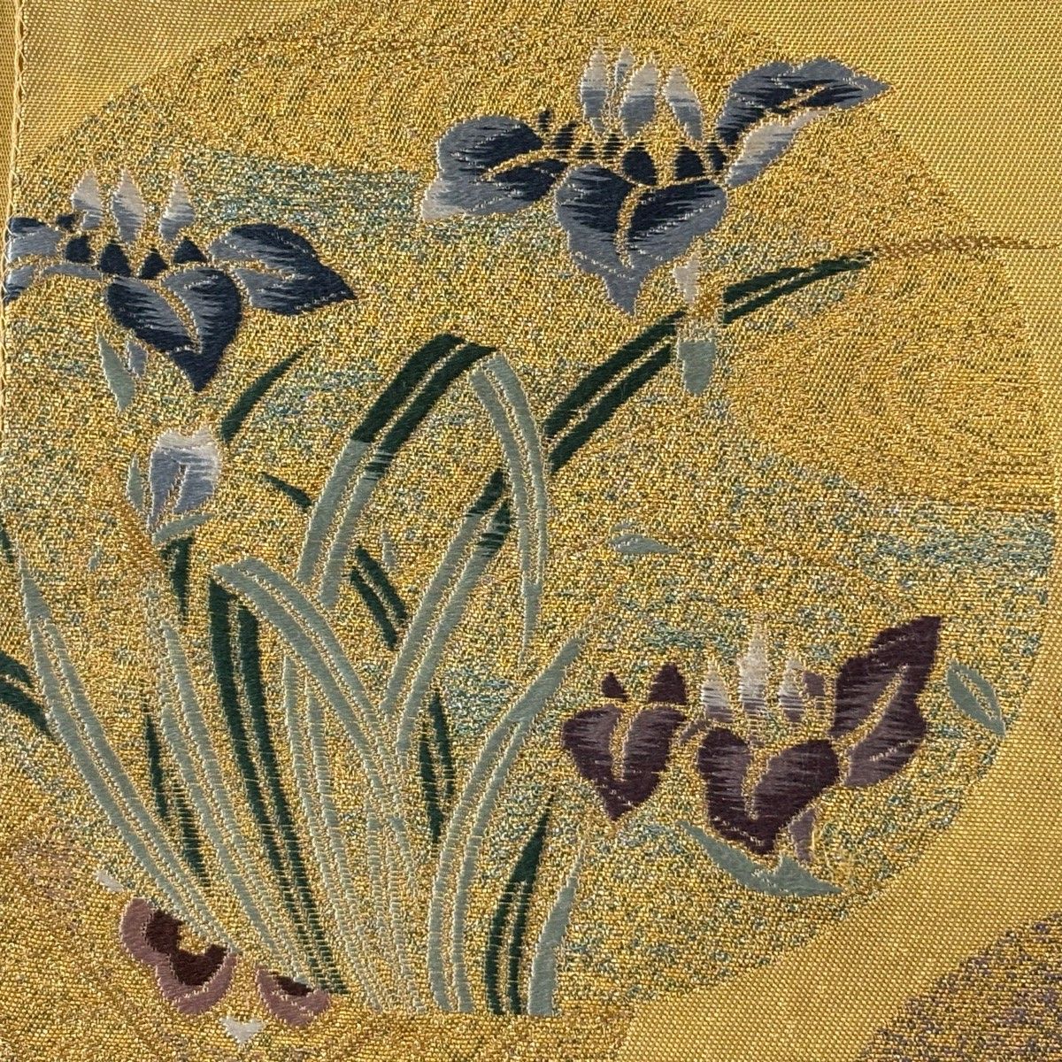 袋帯 秀品 鈴乃屋 丸文 草花 刺繍 箔 金色 お太鼓柄 正絹 【中古