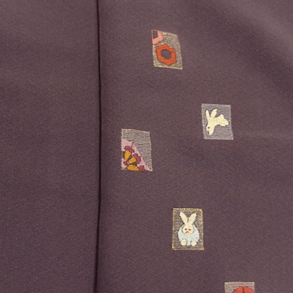 付下げ 身丈164cm 裄丈68cm L 袷 鈴乃屋 うさぎ 七宝 刺繍 銀糸 紫