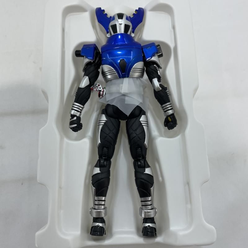 中古】開封)BANDAI S.H.Figuarts(真骨彫製法) 仮面ライダーガタック
