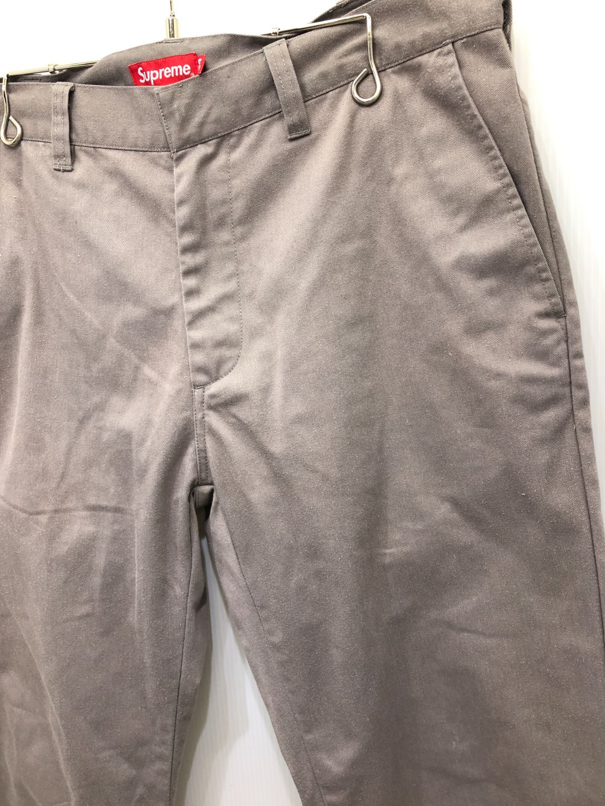 Supreme シュプリーム チノパン 34 ベージュ - メルカリ