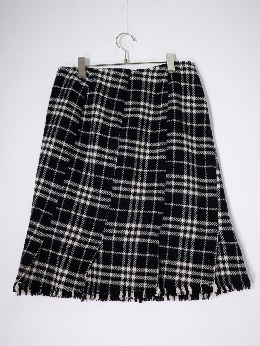 BURBERRY LONDONバーバリー ロンドン 大きいサイズ 裾フリンジ ソフト