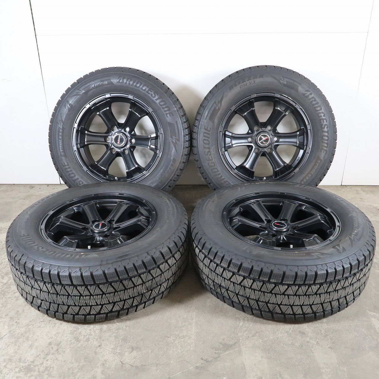 プラド ハイラックス サーフ 等 4本 B-MUD K 18インチ 8J +25 6H PCD139