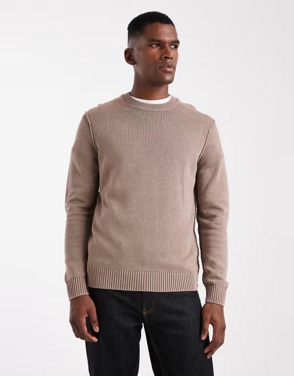 オンリーアンドサンズ メンズ アウター ニット・セーター レギュラーフィット クルーネック セーター ニット ONLY SONS regular fit crew neck knit sweater with exposed seams in light Wa