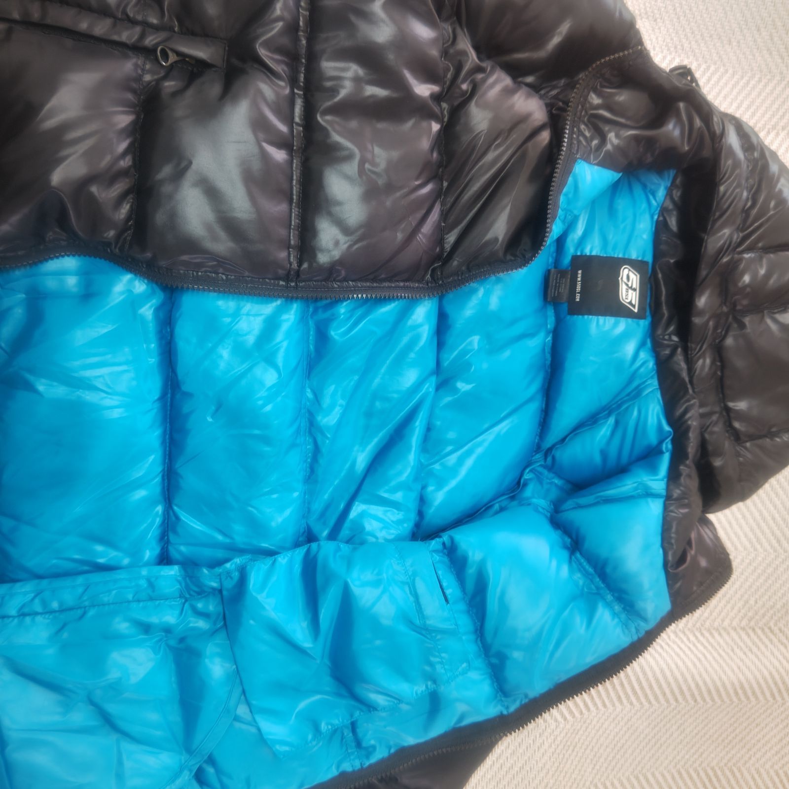 55DSL by DIESEL ダウンジャケット ブラック 光沢 フード付 Sサイズ 