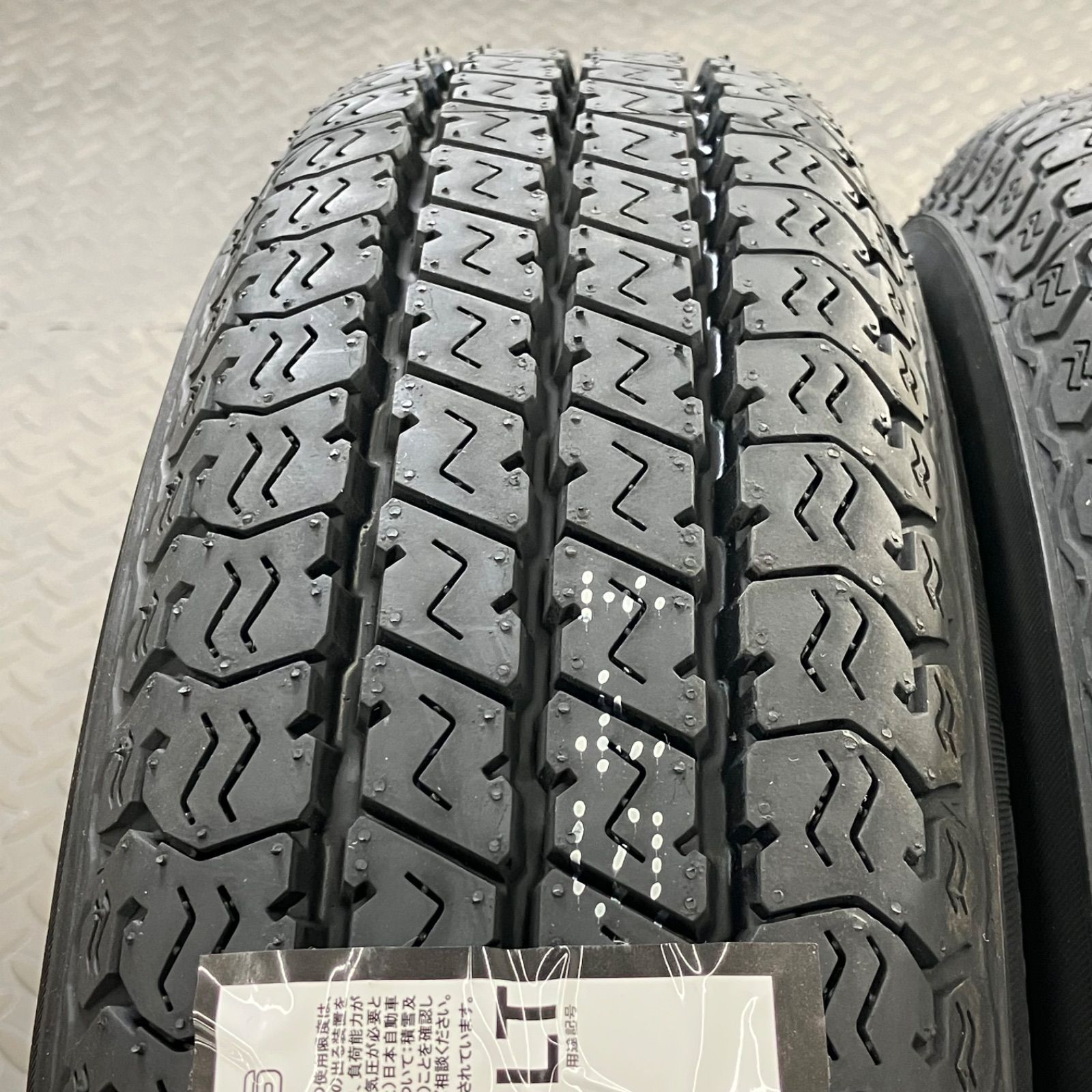25年製 新品タイヤ 145/80R12 80/78N LT ヨコハマ スーパーバン356(夏