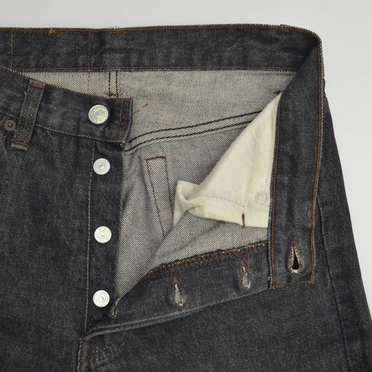 LEVIS】80s USA製 501-0658 内股シングル 先染めブラックデニムパンツ