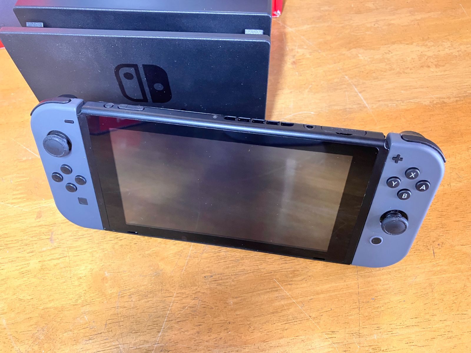 【中古】Nintendo Switch本体＋コントローラー＋ケース Nintendo Switch 本体 + ケース + コントローラー 中古品 美品