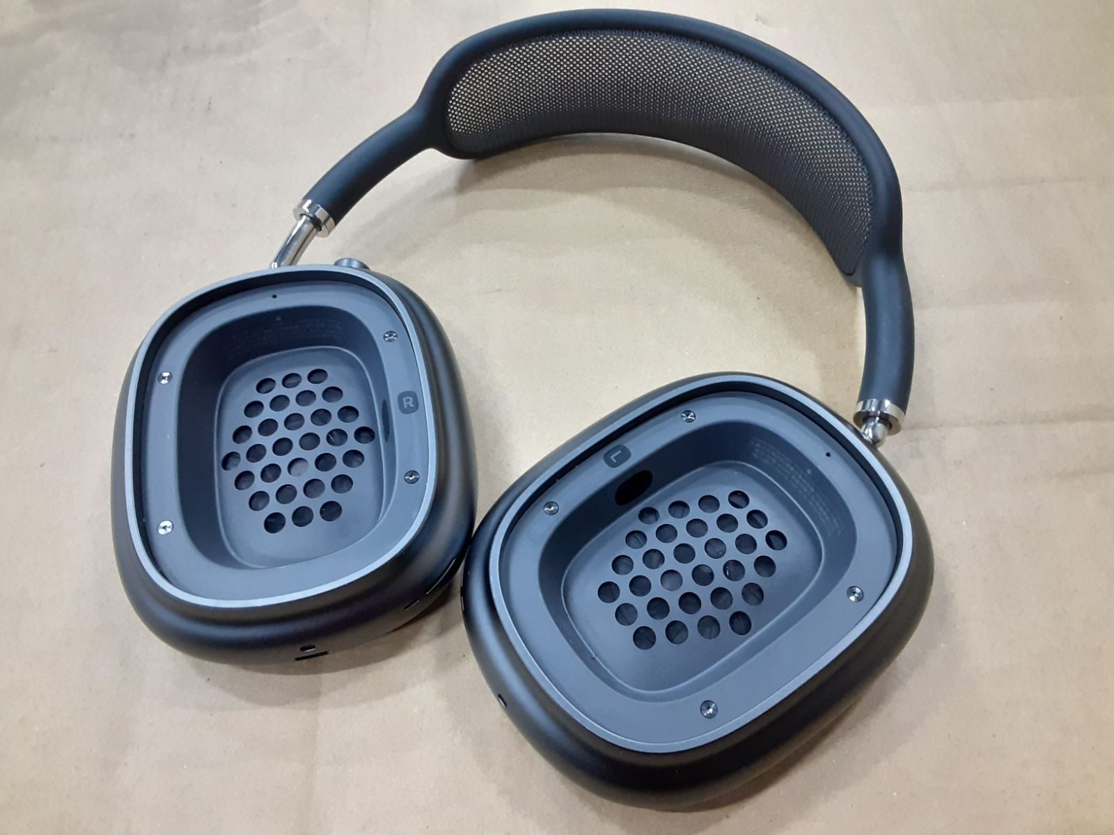 蒼*太様 AirPods MAX スペースグレー 【公式通販】