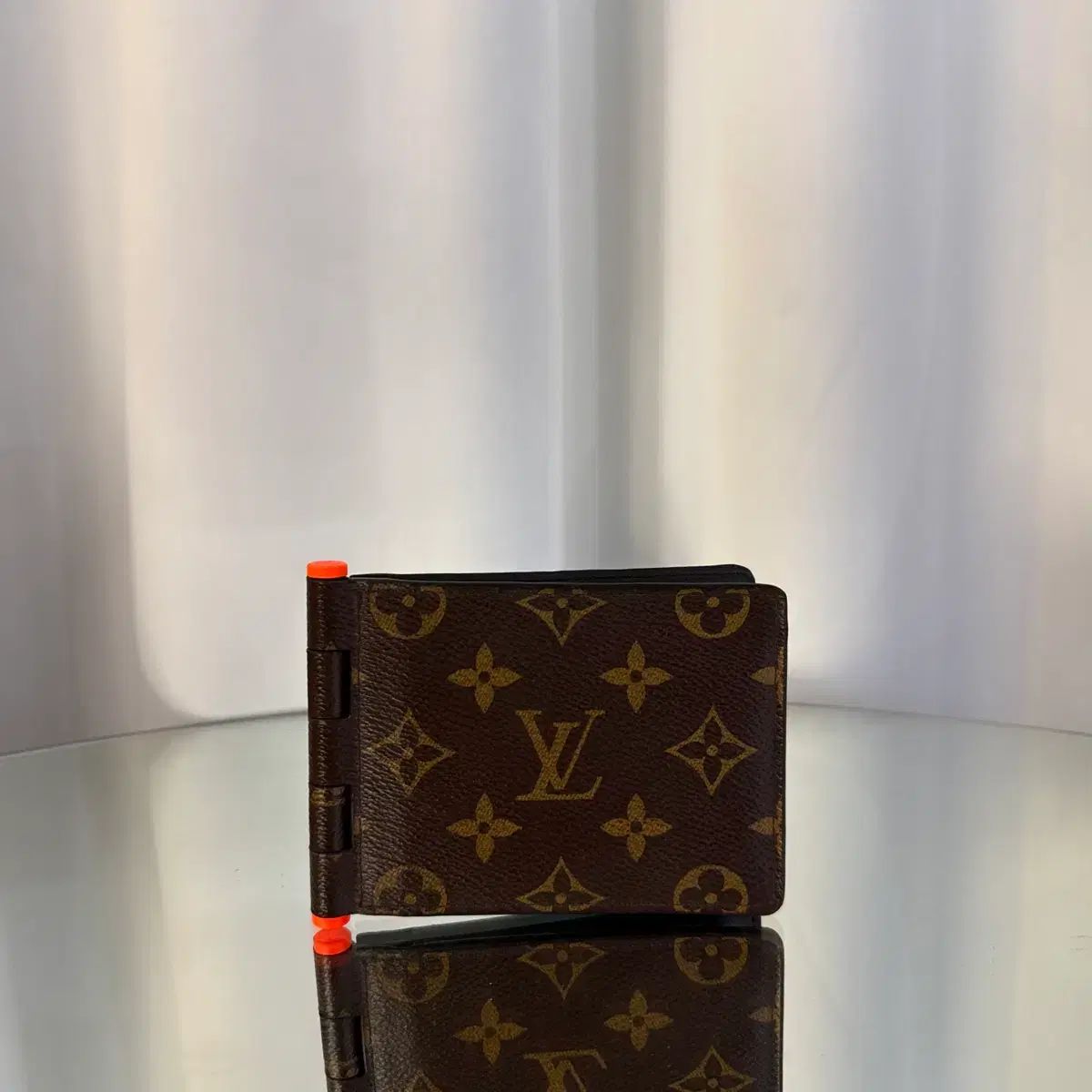正規品 Louis Vuitton ルイヴィトン ヴァージル モノグラム 2つ折り 