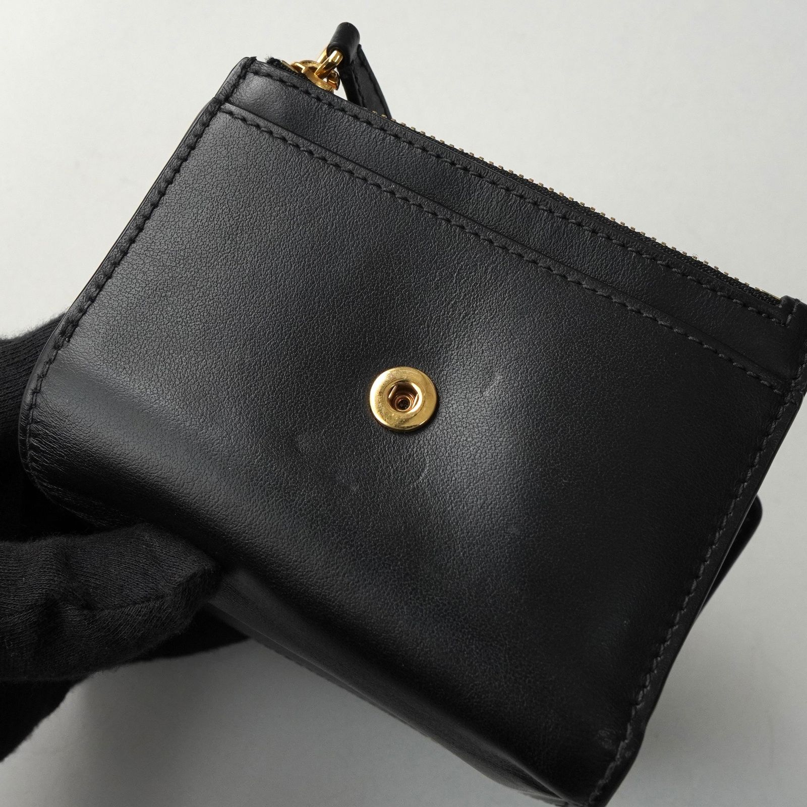 バーバリー TBロゴ レザー 三つ折り財布 ブラック - メルカリ