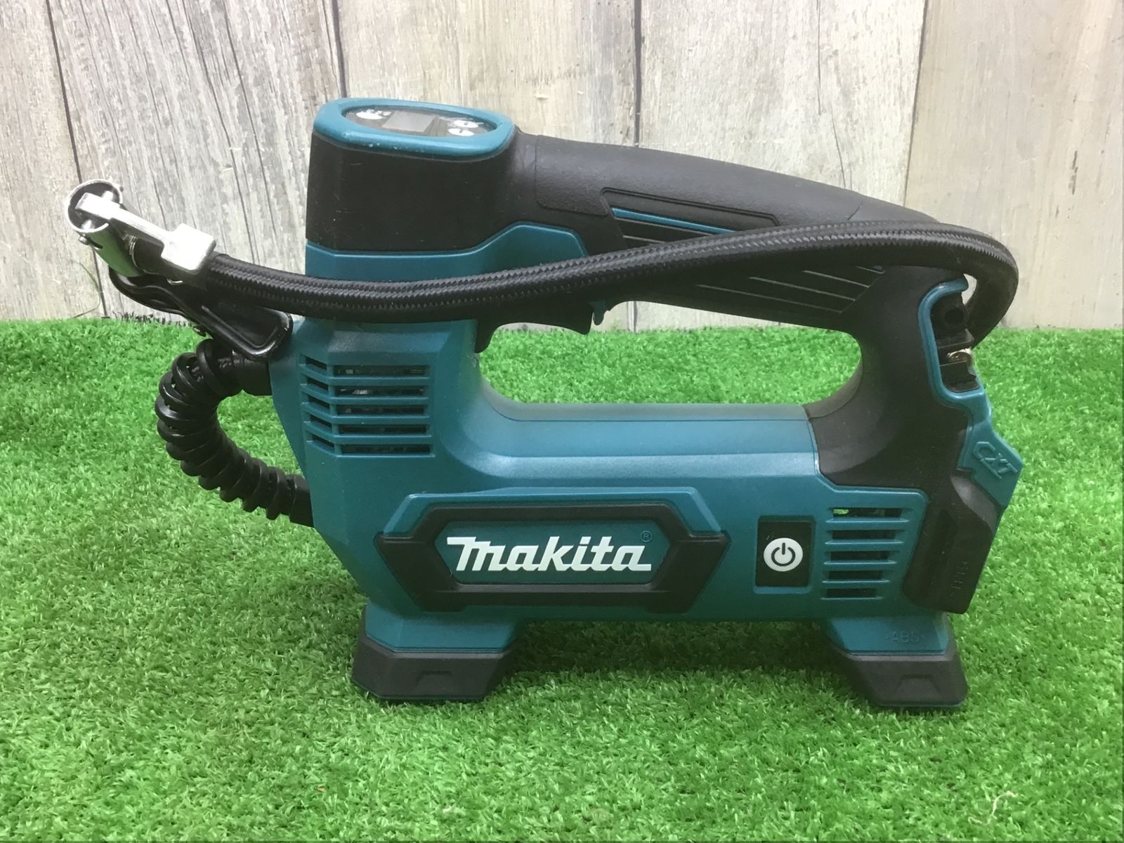【中古A美品】マキタmakita 10.8vコードレス空気入れ MP100DZ　本体のみ●アクトツール富山店●G