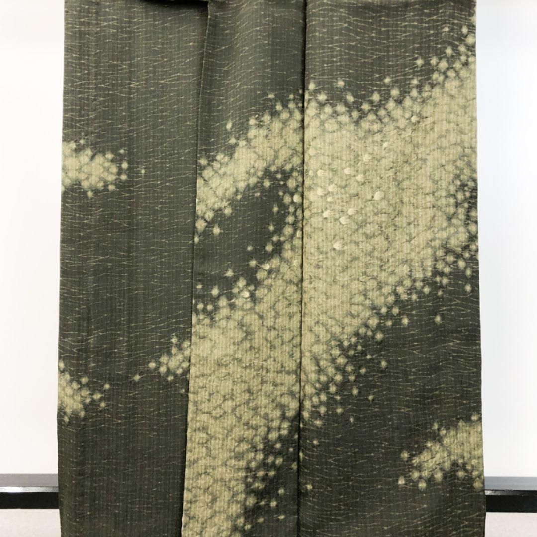 付下げ 雰囲気の良い絞り柄 刺繍 老緑色 K-4623 - メルカリ