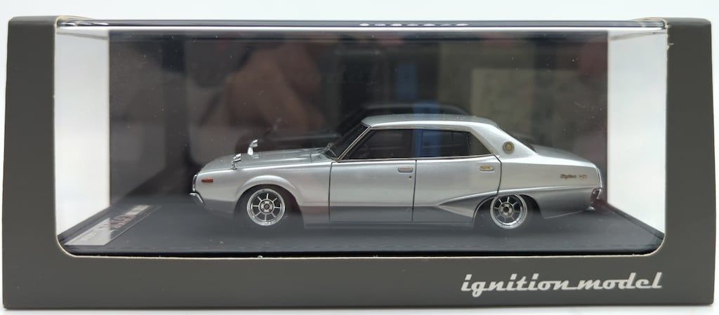 ignition model 1/43 Nissan Skyline 2000 GT-X (GC110) Silver
