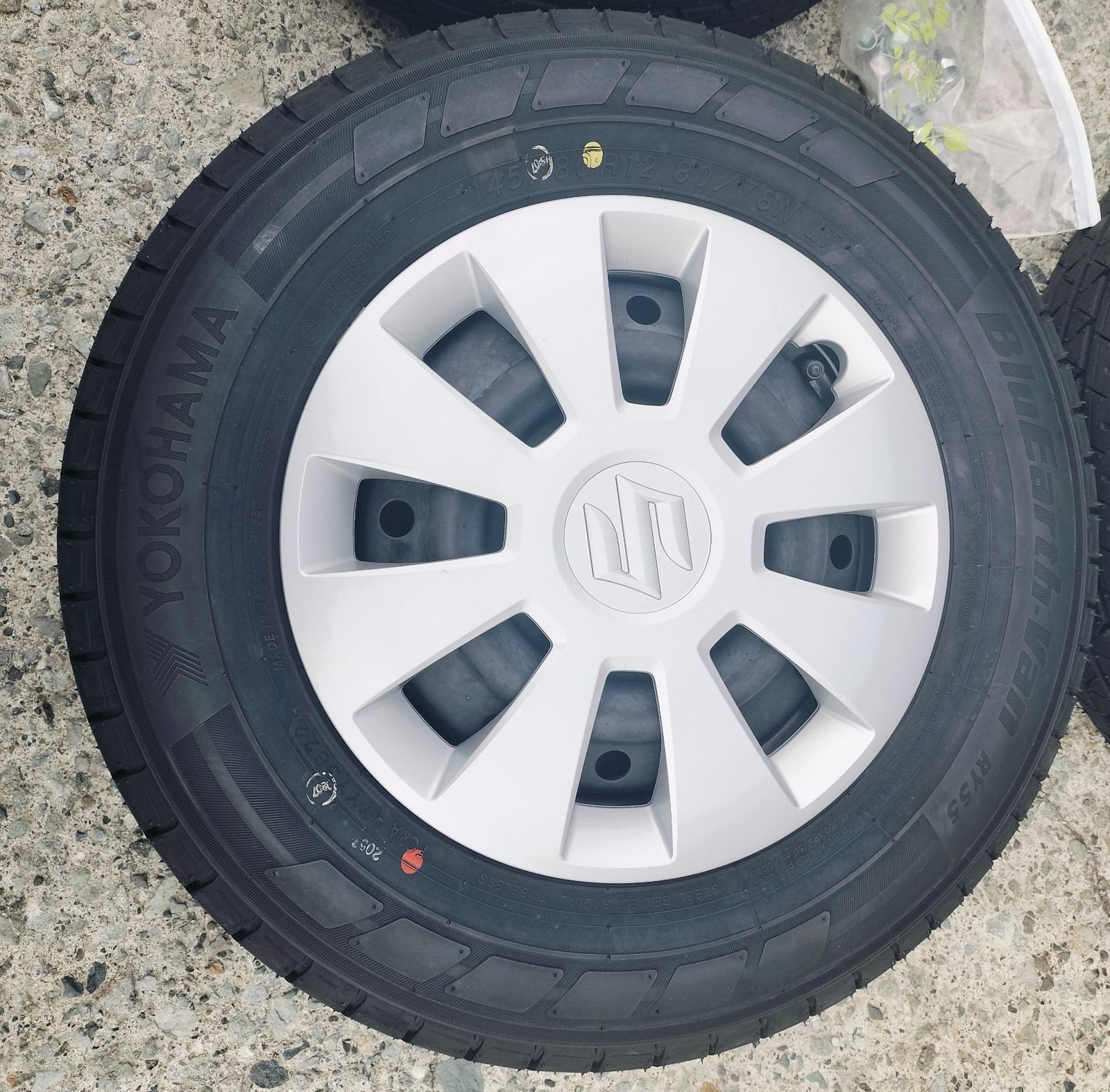 スズキ エブリィ 新車外し タイヤ ホイール 4本セット 145/80 R12 12 