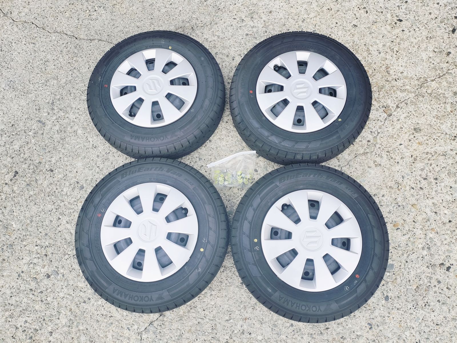 スズキ エブリィ 新車外し タイヤ ホイール 4本セット 145/80 R12 12 