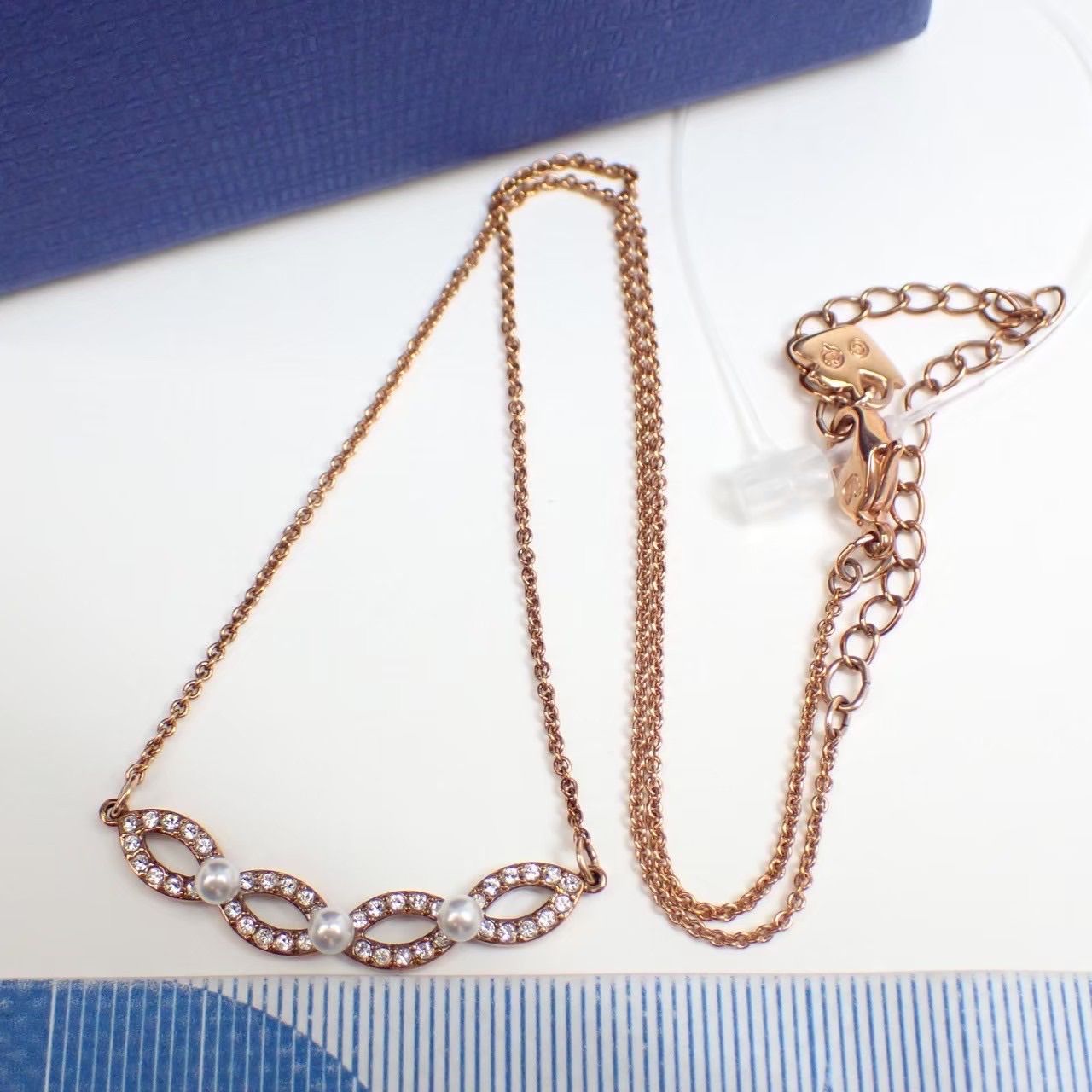 SWAROVSKI スワロフスキー 美品 ネックレス箱付き【中古】diij3029 