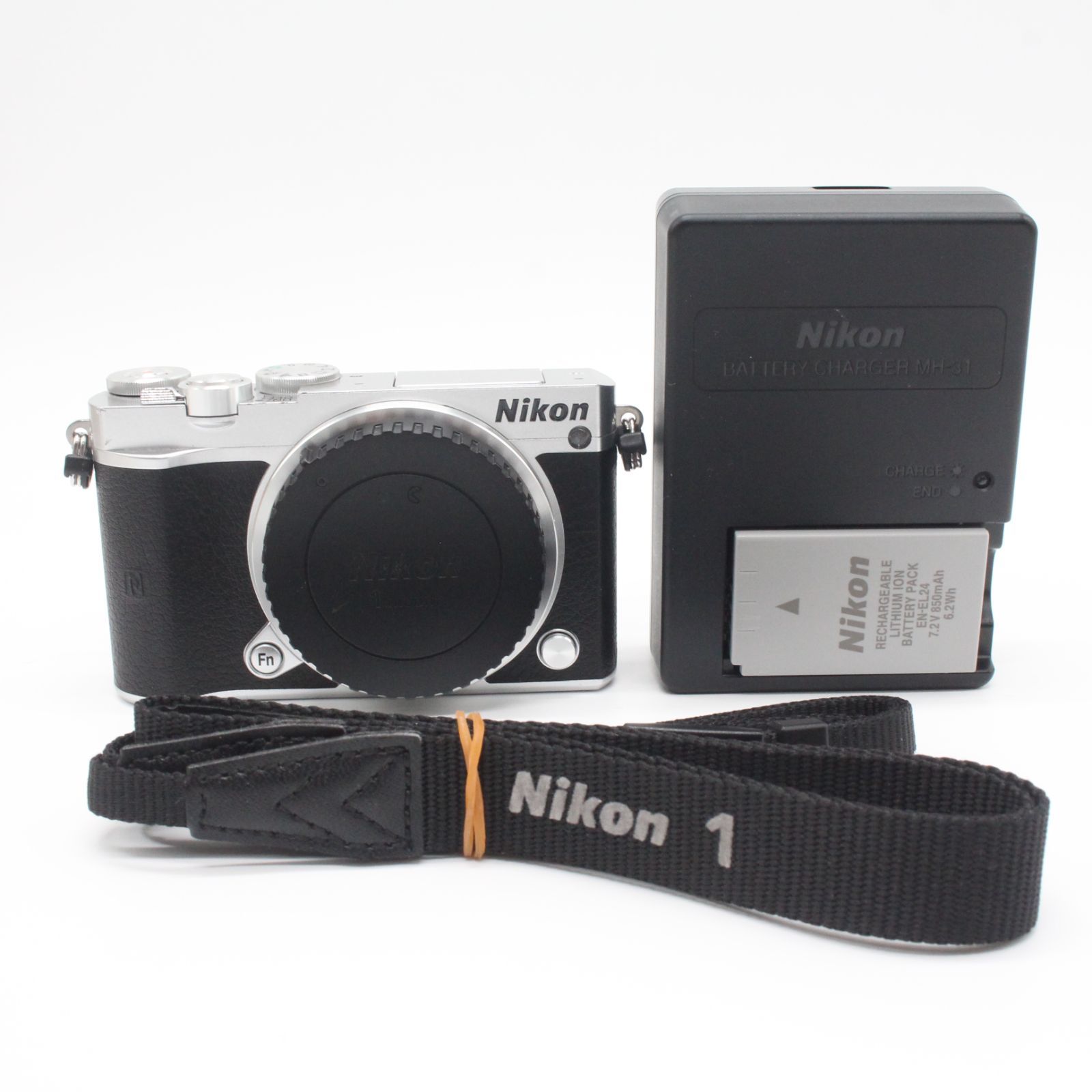 11584ショット！□極上品□ Nikon Nikon1 J5 ボディ シルバー - メルカリ