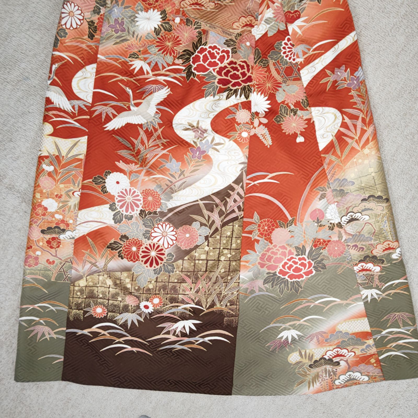 zunezune 振袖ドレス ノースリーブ 着物リメイクワンピース 朱 - メルカリ