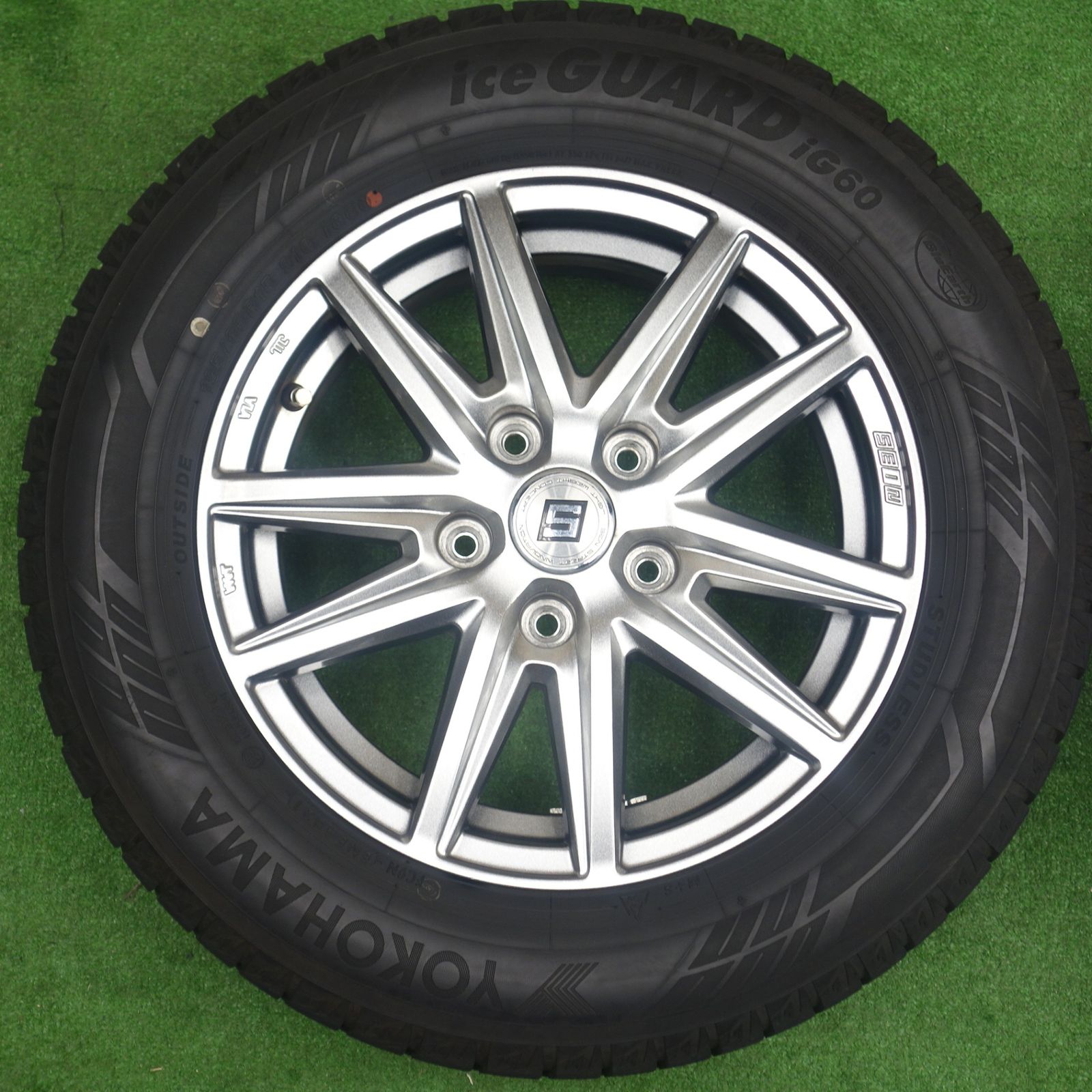 バリ溝！キレイ！9.5分☆スタッドレス 195/65R15 ヨコハマ アイス 