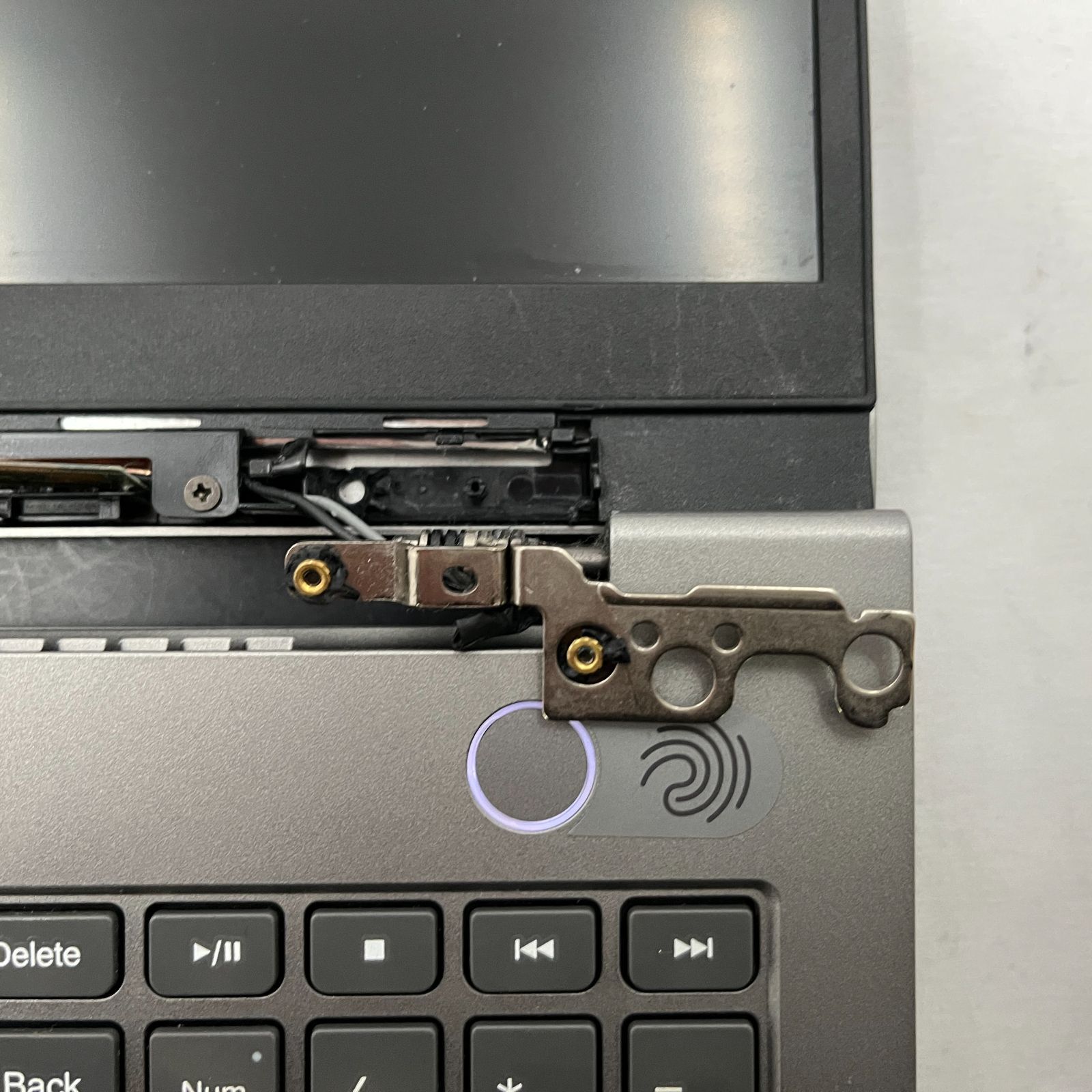 ☆ジャンク/液晶バックライト切れ☆Lenovo ThinkBook 15 G2 ITL [Core 