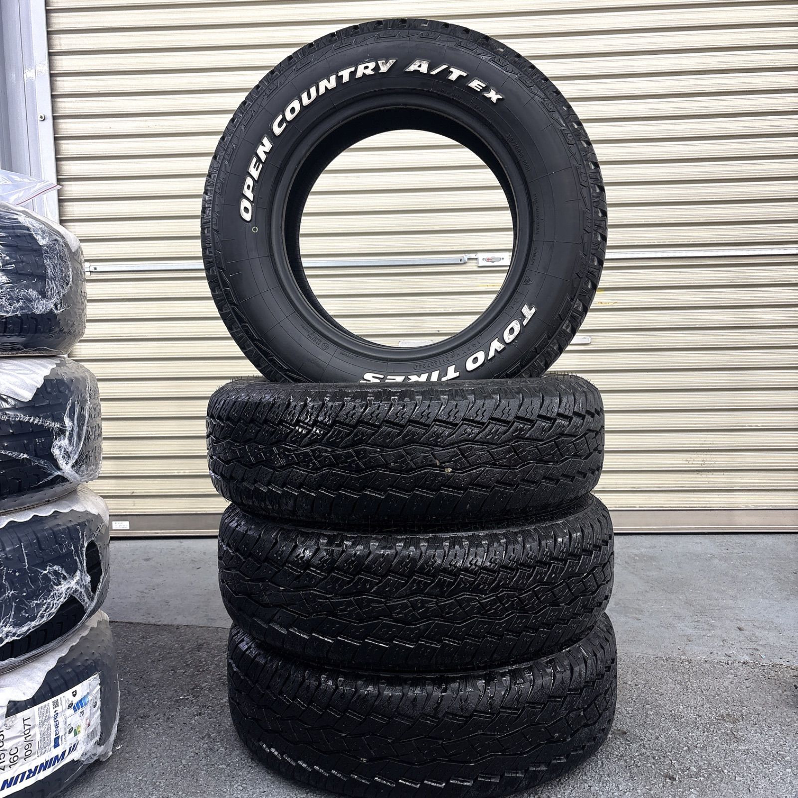 送料無料】TOYO TIRES OPEN COUNTRY A/T EX 215/70R16 タイヤセット 