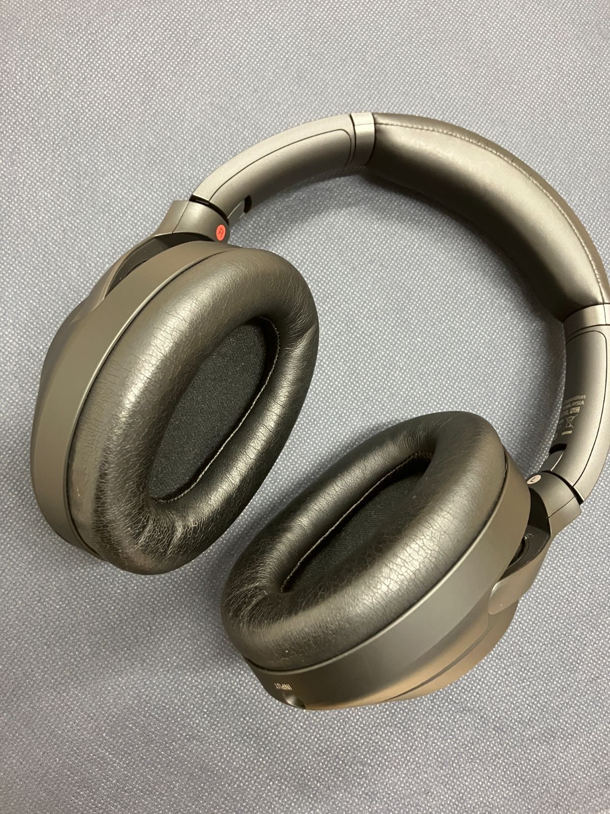 美品】SONY ワイヤレスヘッドホン WH-1000XM3 ブラック ノイキャン 