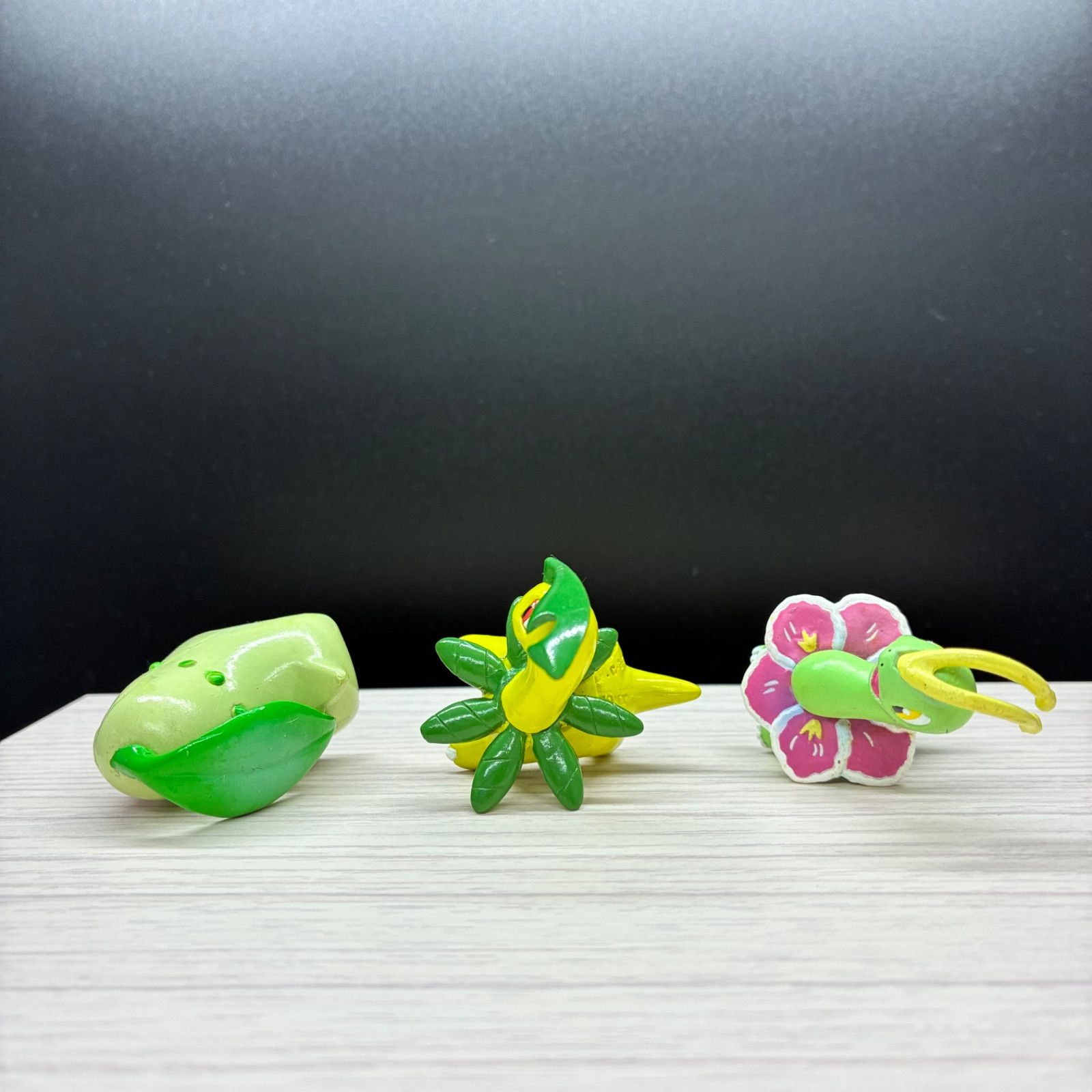 モンコレ 初期 チコリータ ベイリーフ メガニウム 【A-1】 - メルカリ