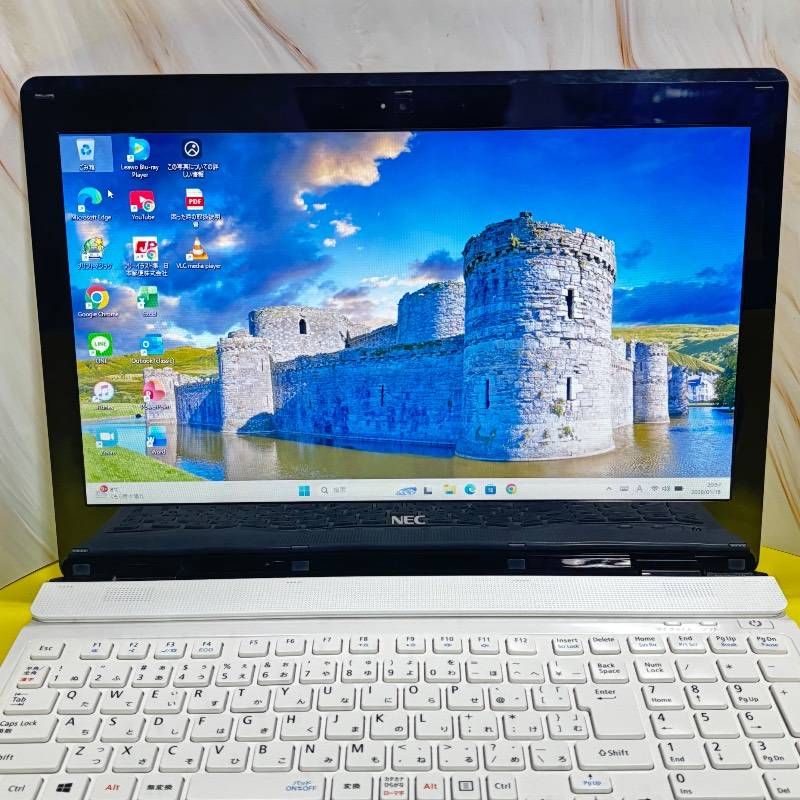 ✨NEC LaVie Core i7 SSD 8GB Win11 Office付 - メルカリ