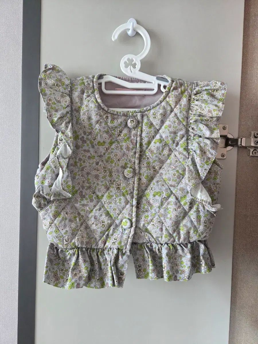 フレンチキャット 花柄 キルティング キッズ ベスト SALE 35%OFF キルティング ベスト | キッズ ベビー