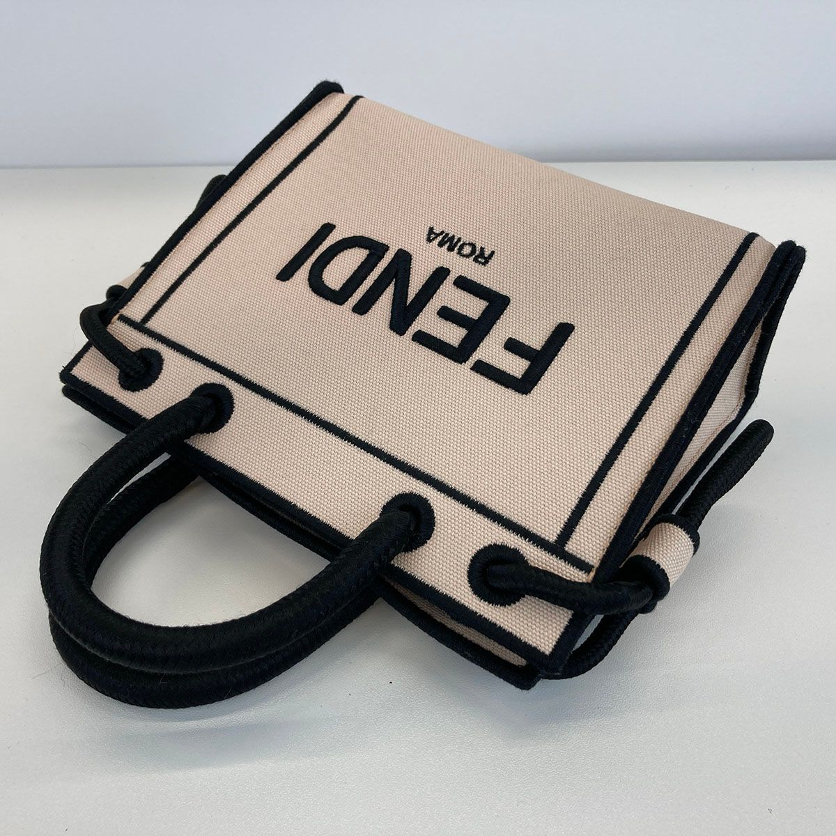 FENDI フェンディ ロゴ ローマ ショッパー トート 2WAY ショルダー 