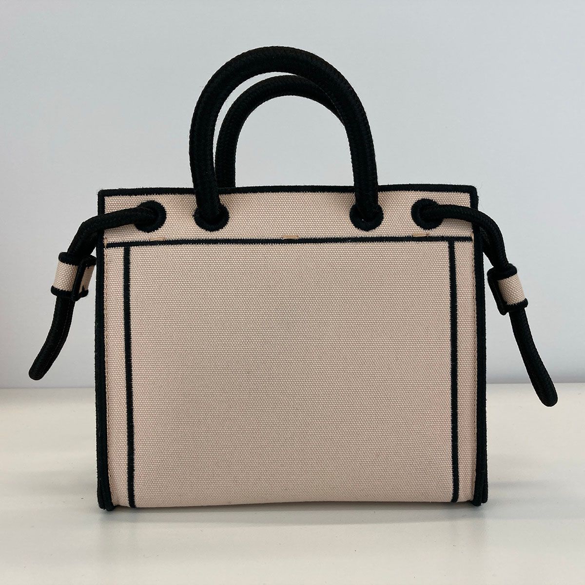 FENDI フェンディ ロゴ ローマ ショッパー トート 2WAY ショルダー 