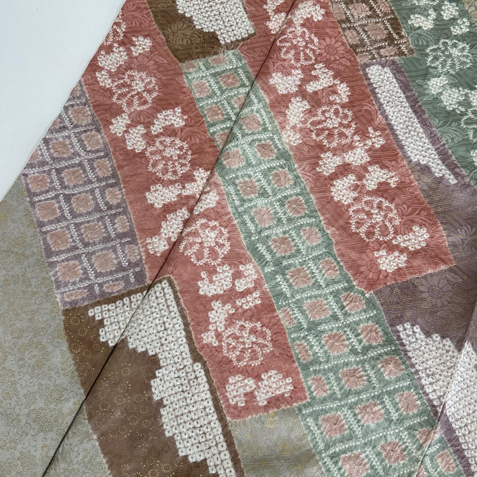 付下げ 正絹 絞りに刺繍 美しい加工 紋なし 着物 F-3986 付下げ 裄